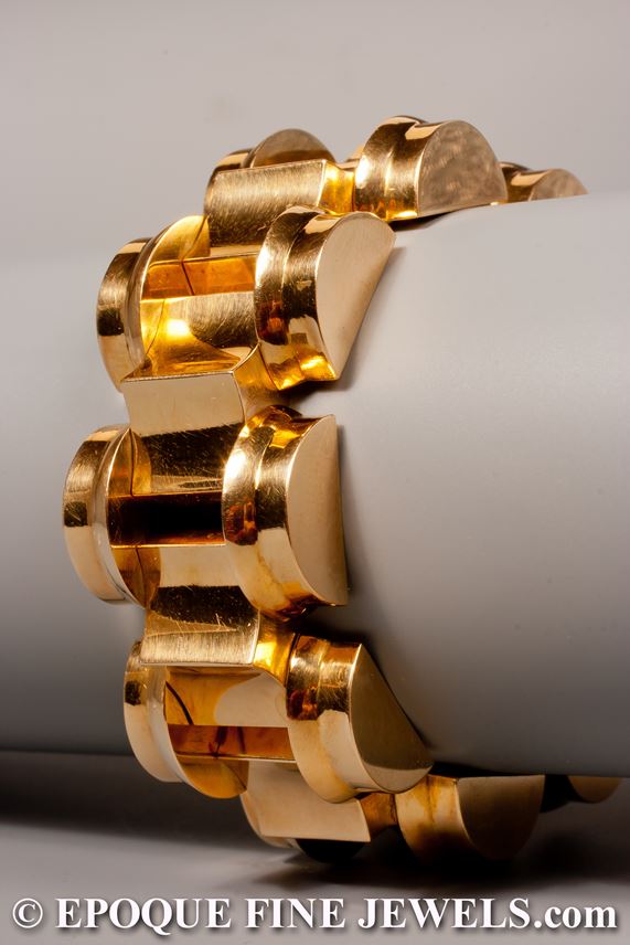 A stylish Retro gold tank bracelet | MasterArt
